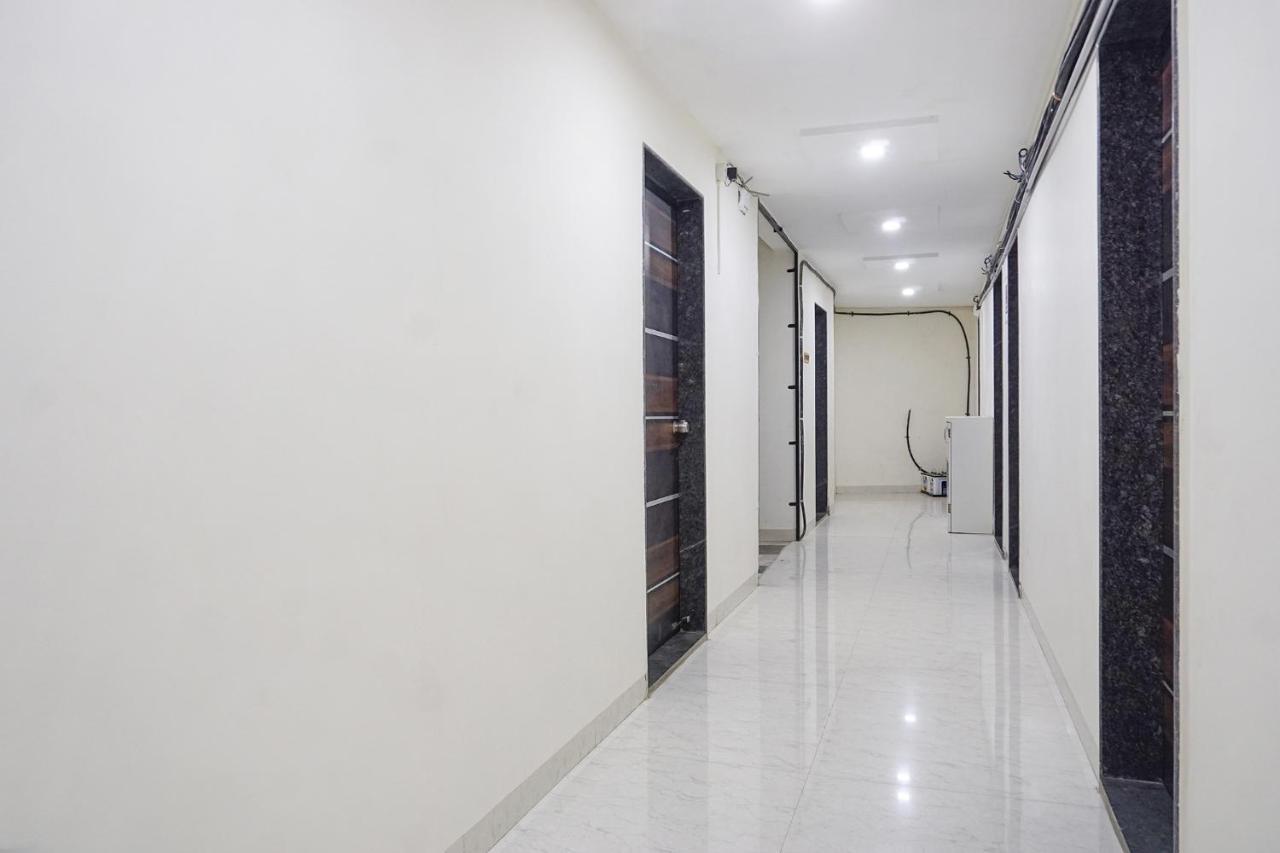 Hotel Fabhotel Classic Square Pune