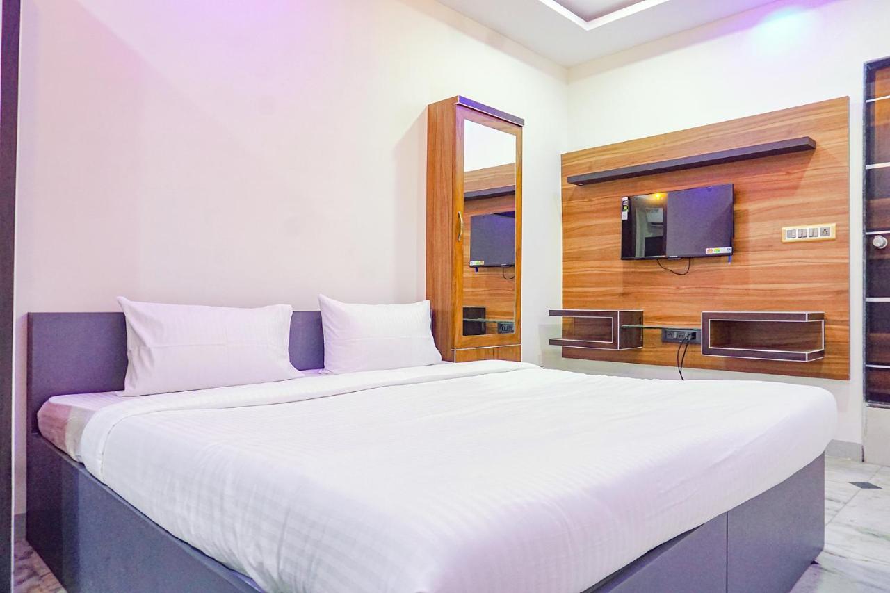 Hotel Fabhotel Classic Square 3*