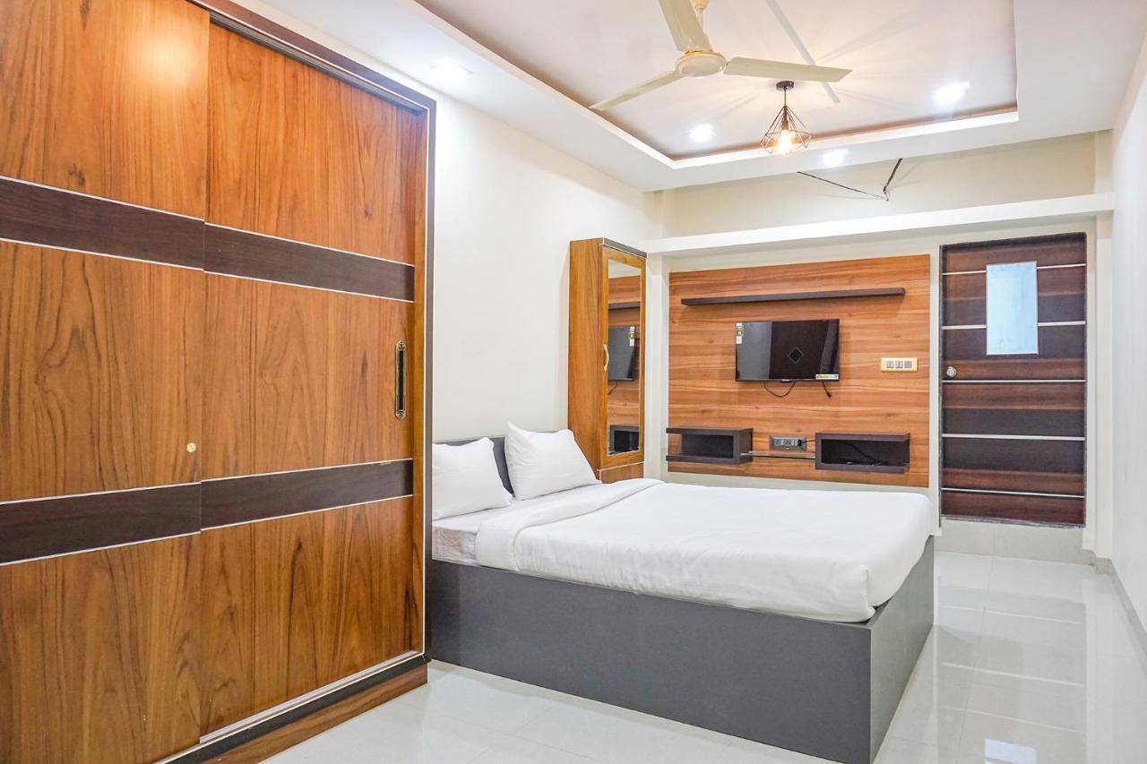 Fabhotel Classic Square 3* Pune